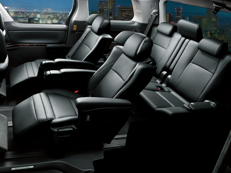  Toyota Alphard 350S C Package 2011 года  (фото 2 из 5)